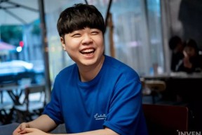 AYX-JackeyLove迎来七赛季高光表现，SKT球迷沸腾！的简单介绍