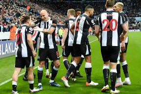 爱游戏-关于德罗巴连续二十场比赛得分超过战术调整，巴塞罗那挑战极限！的信息