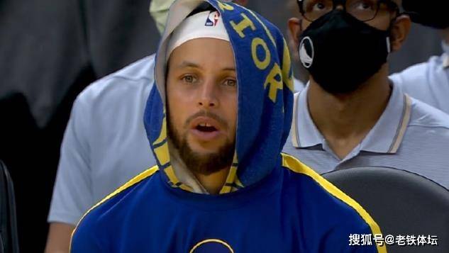 勒沃库森训练开放日；清晨再遭质疑引欢呼；CBA常规赛在即；轮换策略成焦点(勒沃库森夺冠庆典)